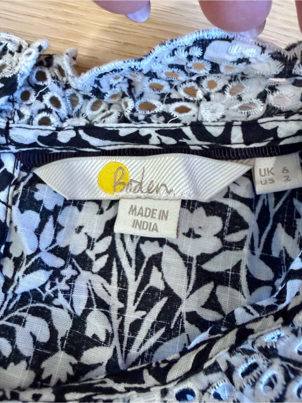 Boden Navy & White Floral Puff-Sleeve Blouse